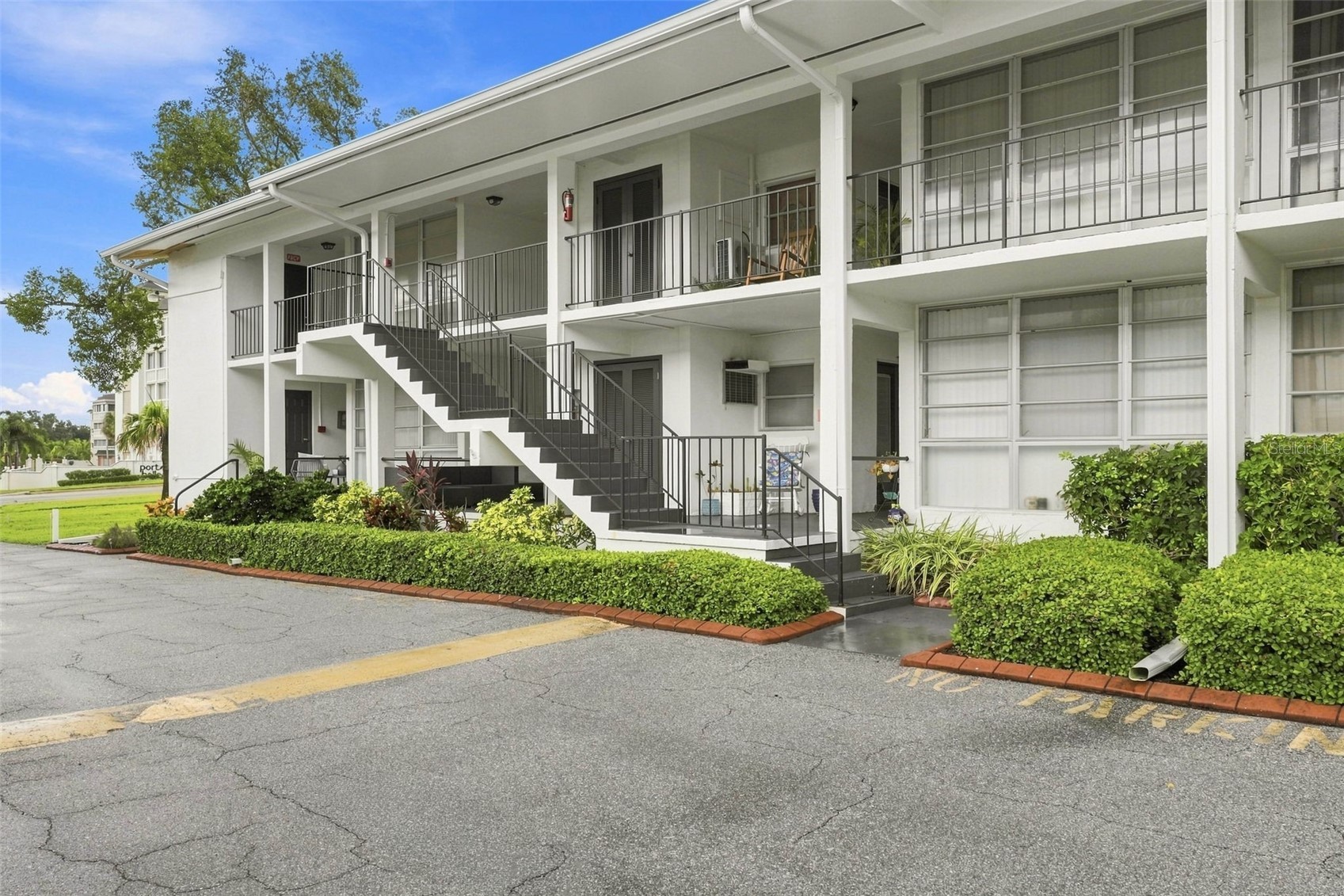 2950 W BAY DRIVE B1