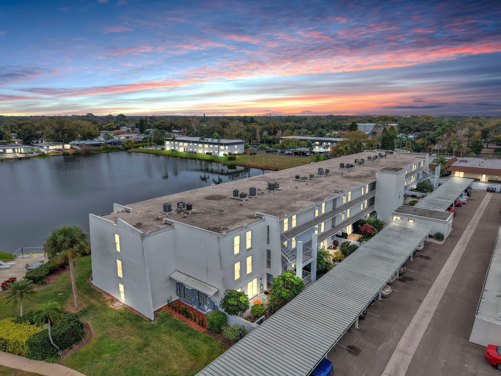1655 S HIGHLAND AVENUE J194