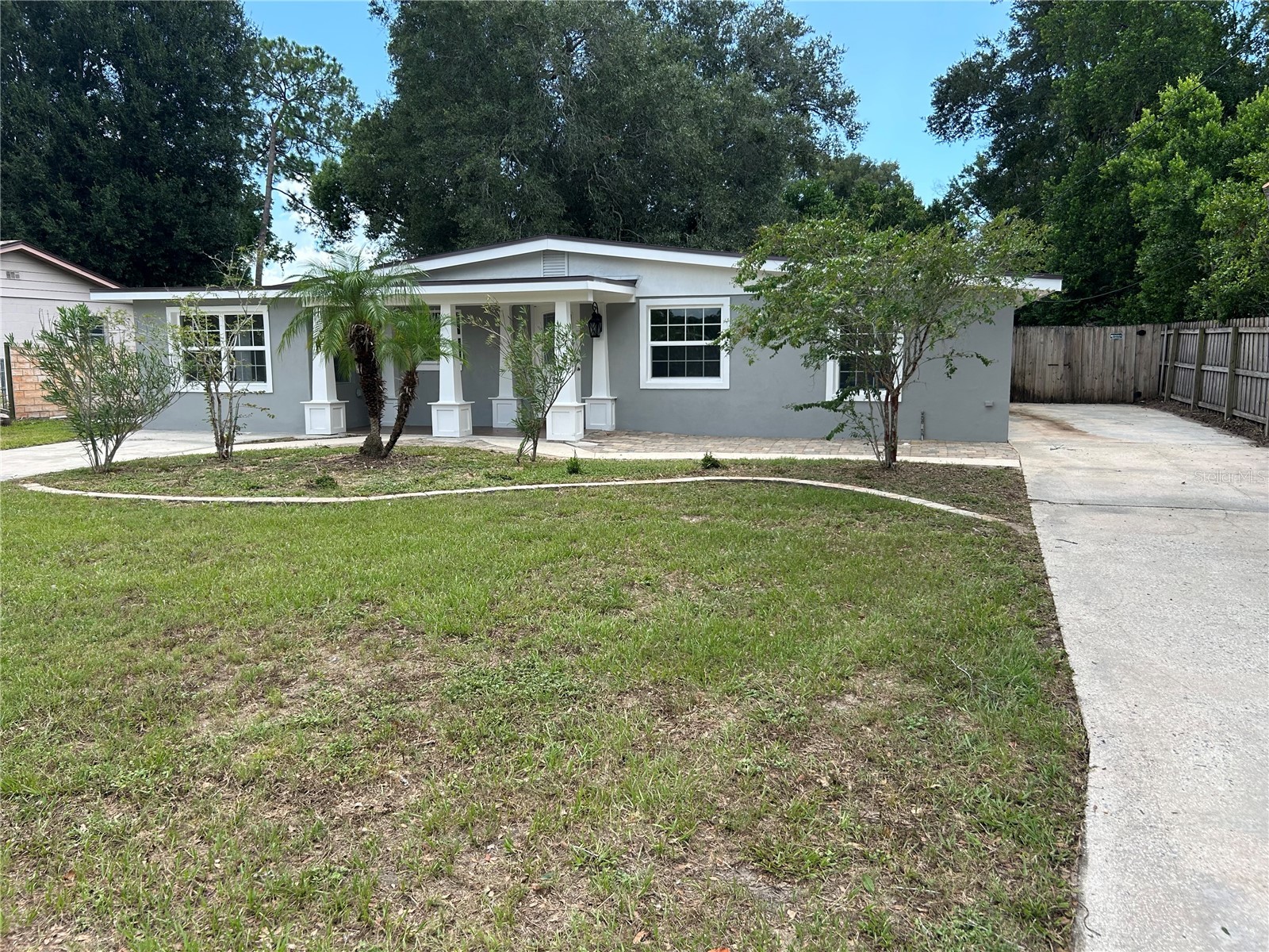 104 E GARDENIA DRIVE