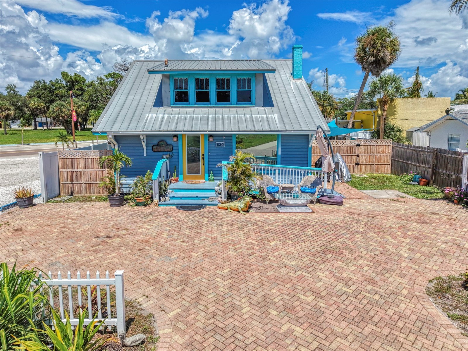 530 W GREEN STREET