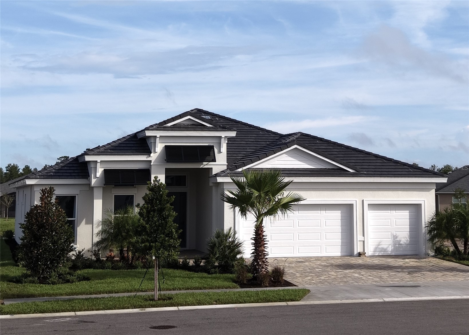 1561 LAKE BANK LANE