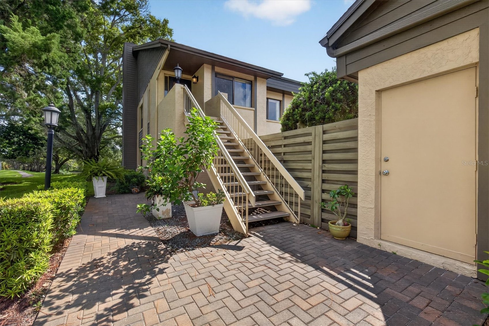 3167 LANDMARK DRIVE 821