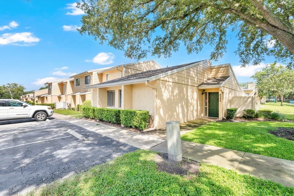 5395 EMERALD ISLE DRIVE 1011