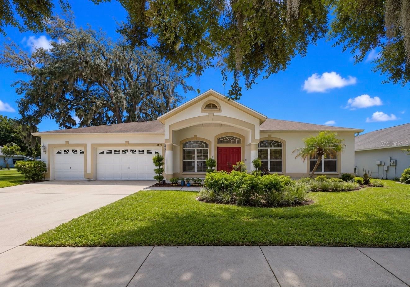4730 PORTOBELLO CIRCLE