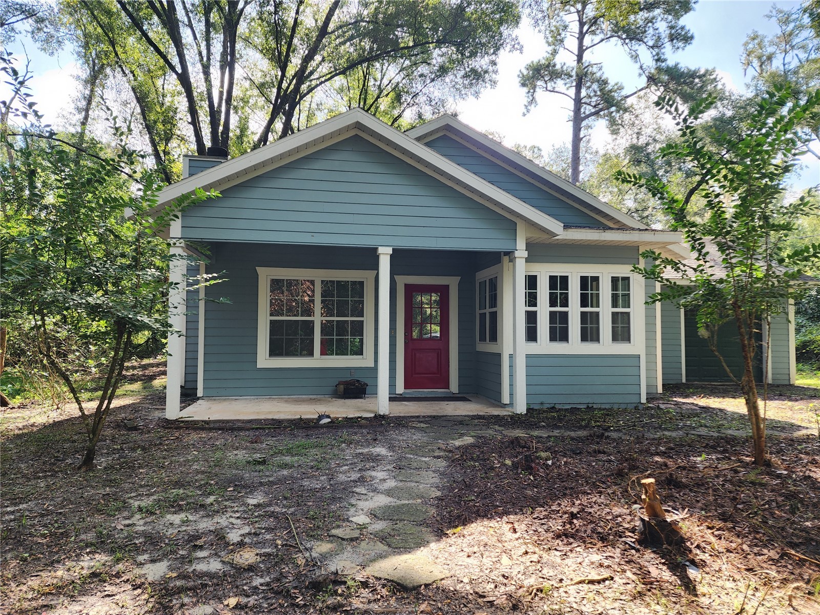 8909 SE 2ND STREET ROAD