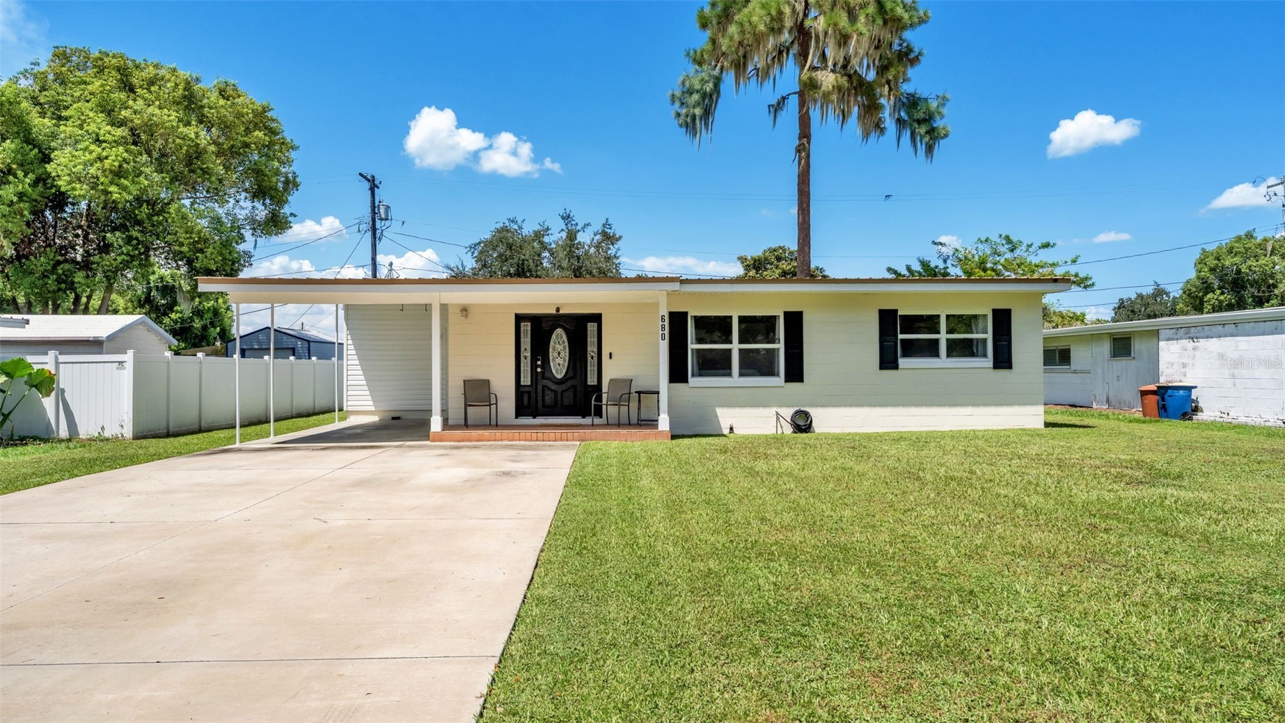 680 SUNSET DRIVE