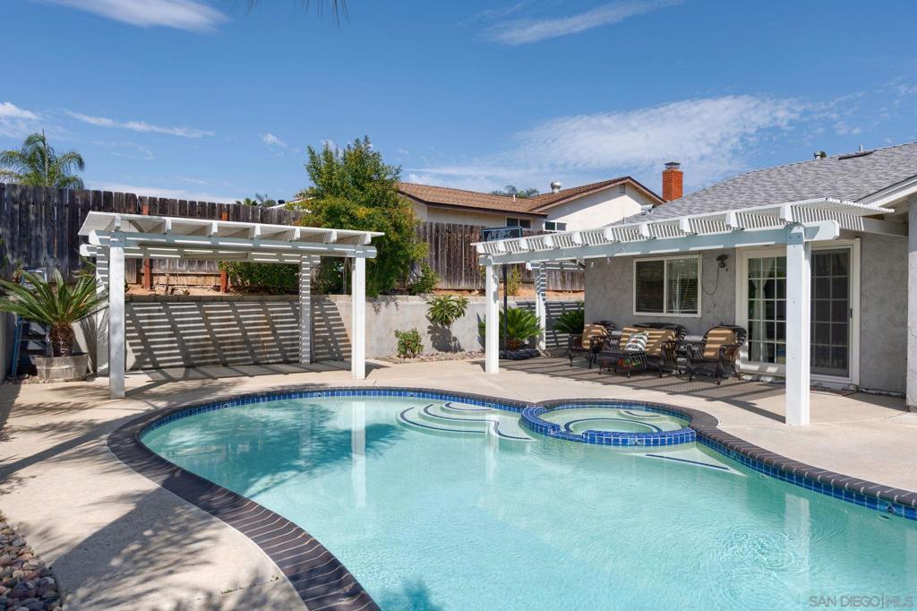 13556 Paseo Del Mar