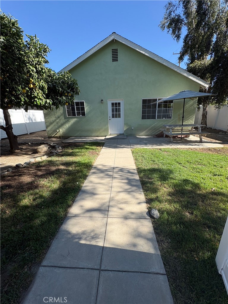 810 Campus 2