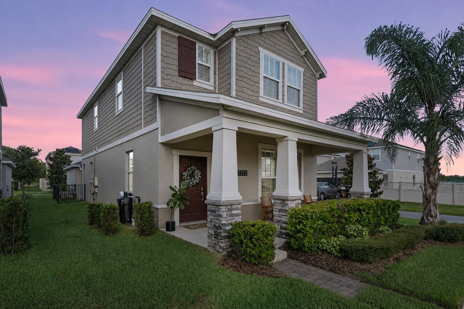 1372 ROXY LANE