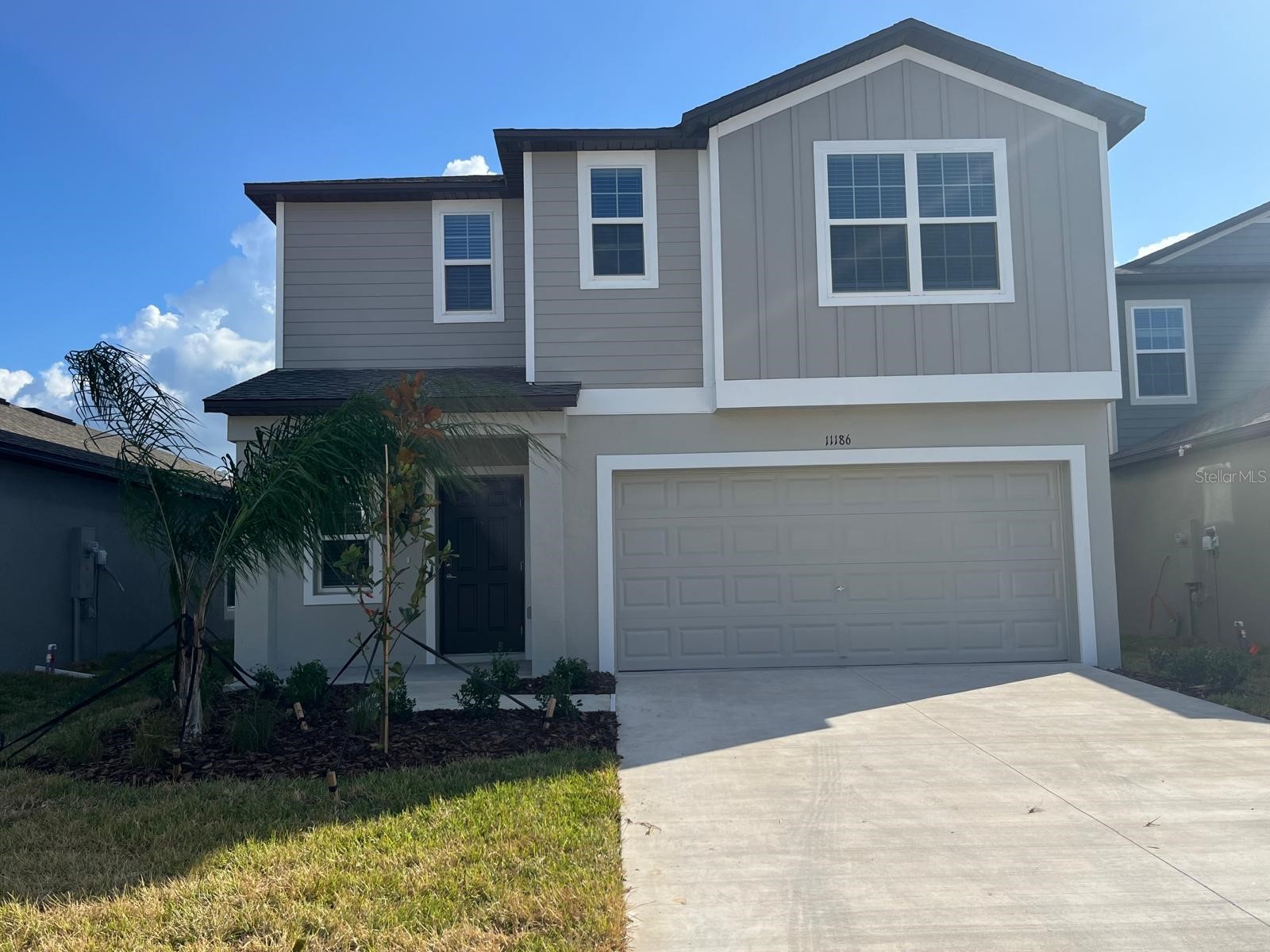 11186 RADIANT SHORE LOOP