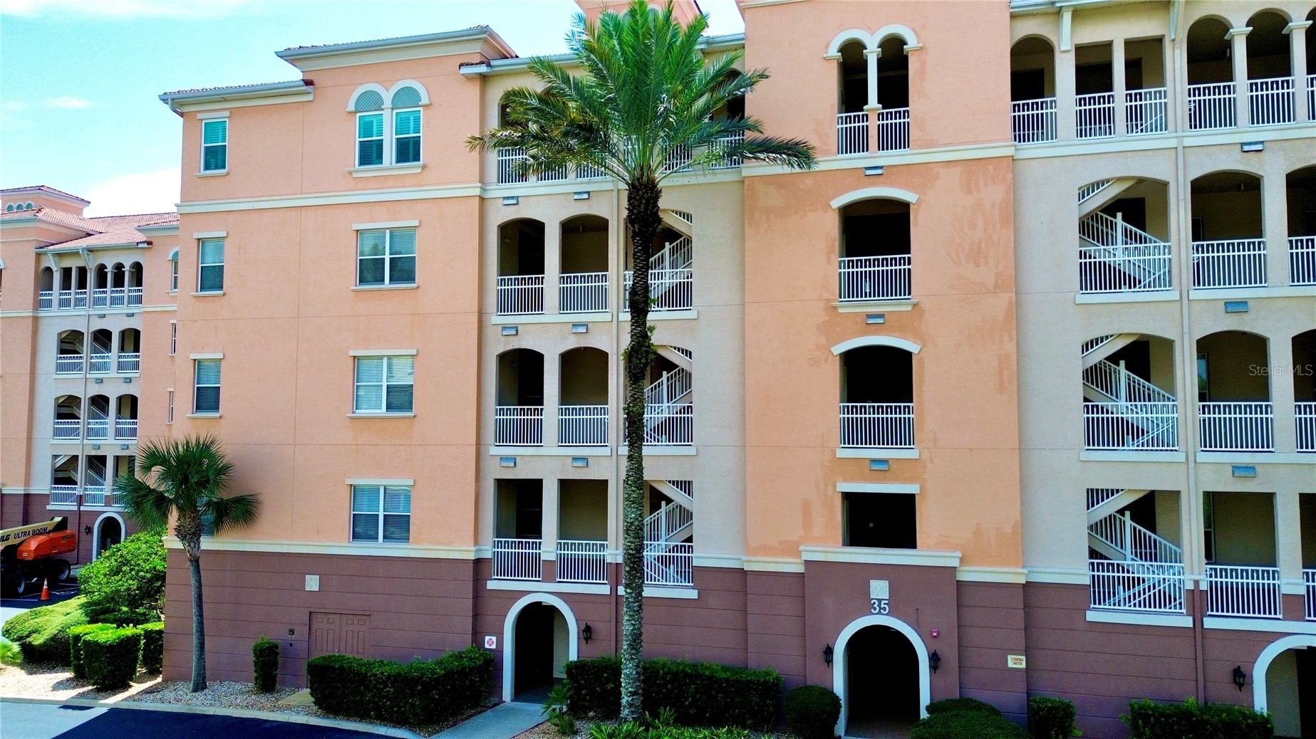 35 OCEAN CREST WAY 1113