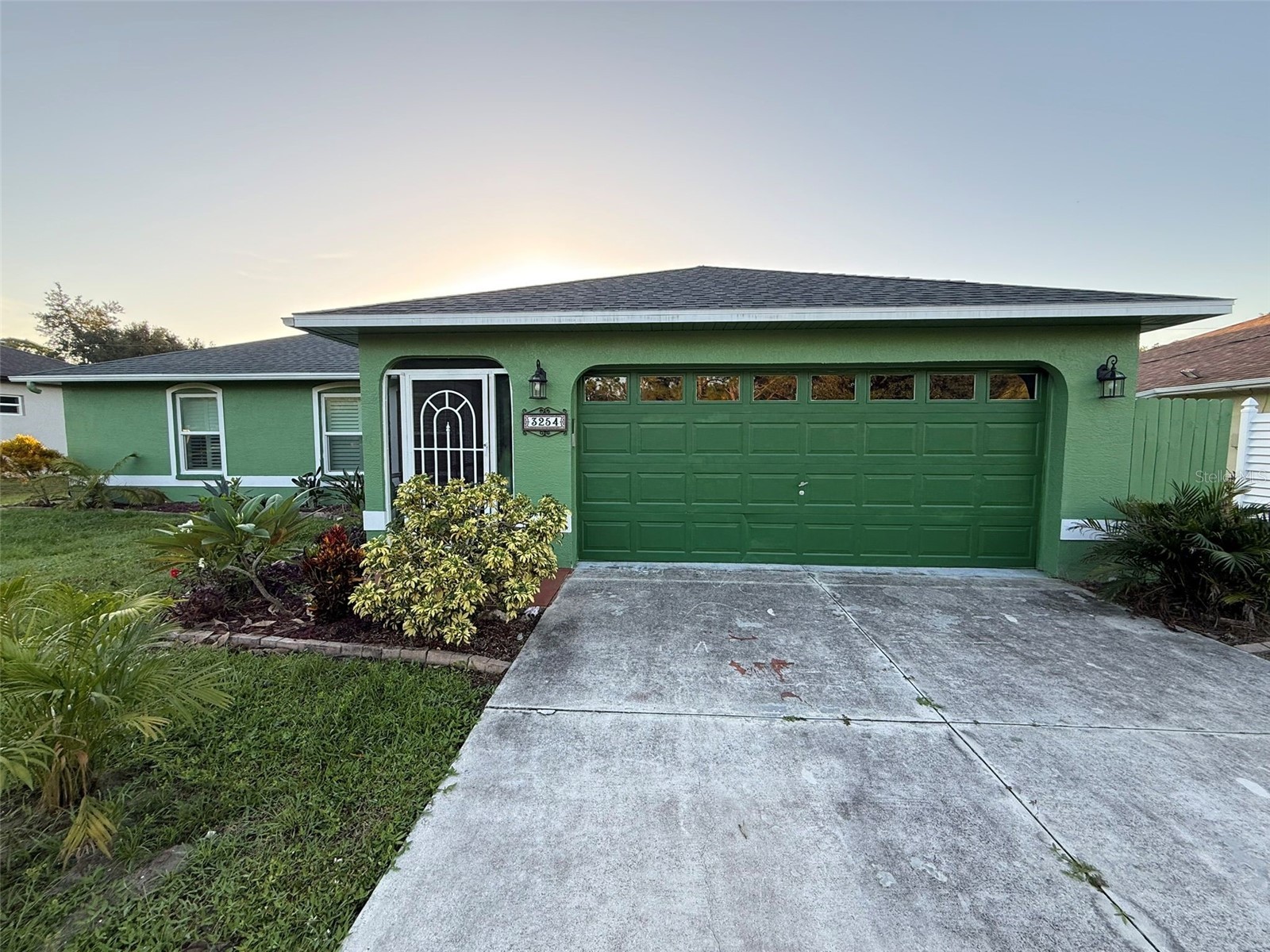 3254 CHASTAIN STREET