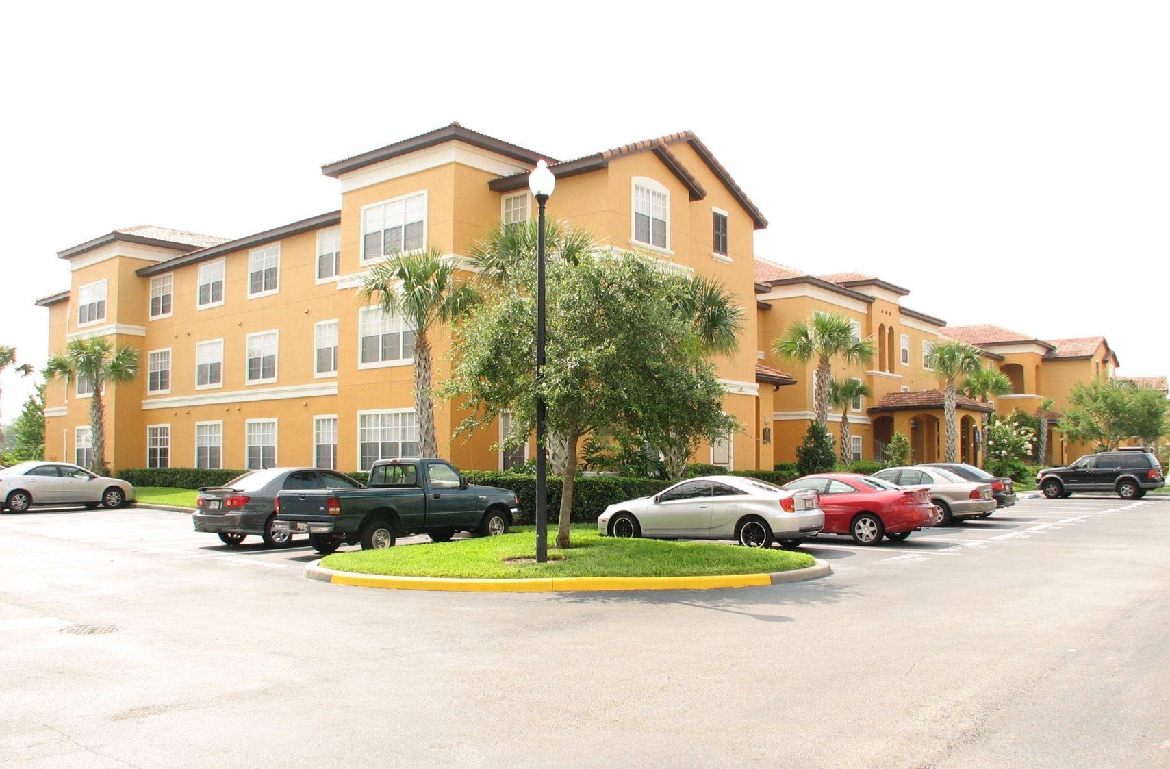 5455 VINELAND ROAD 3213