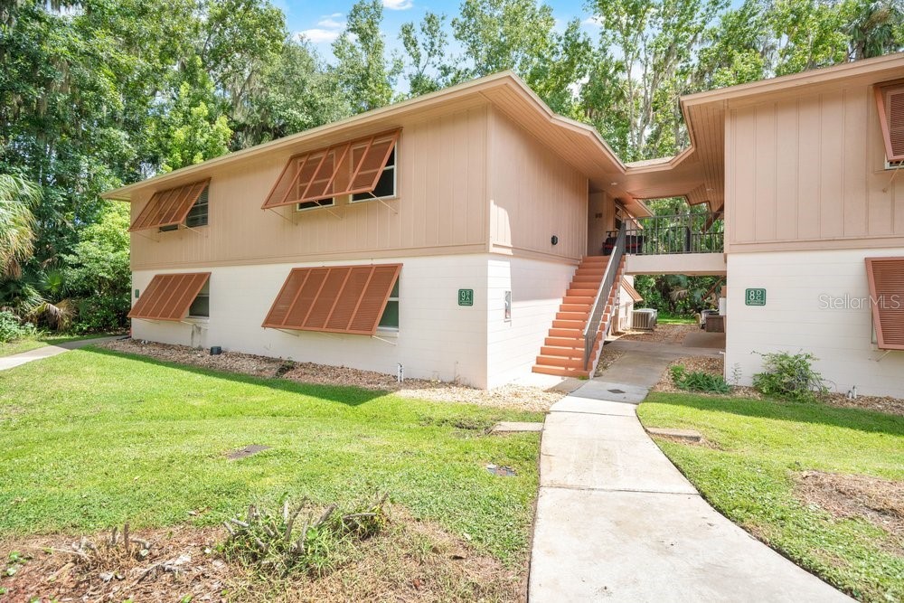 150 WAX MYRTLE WOODS COURT 9B