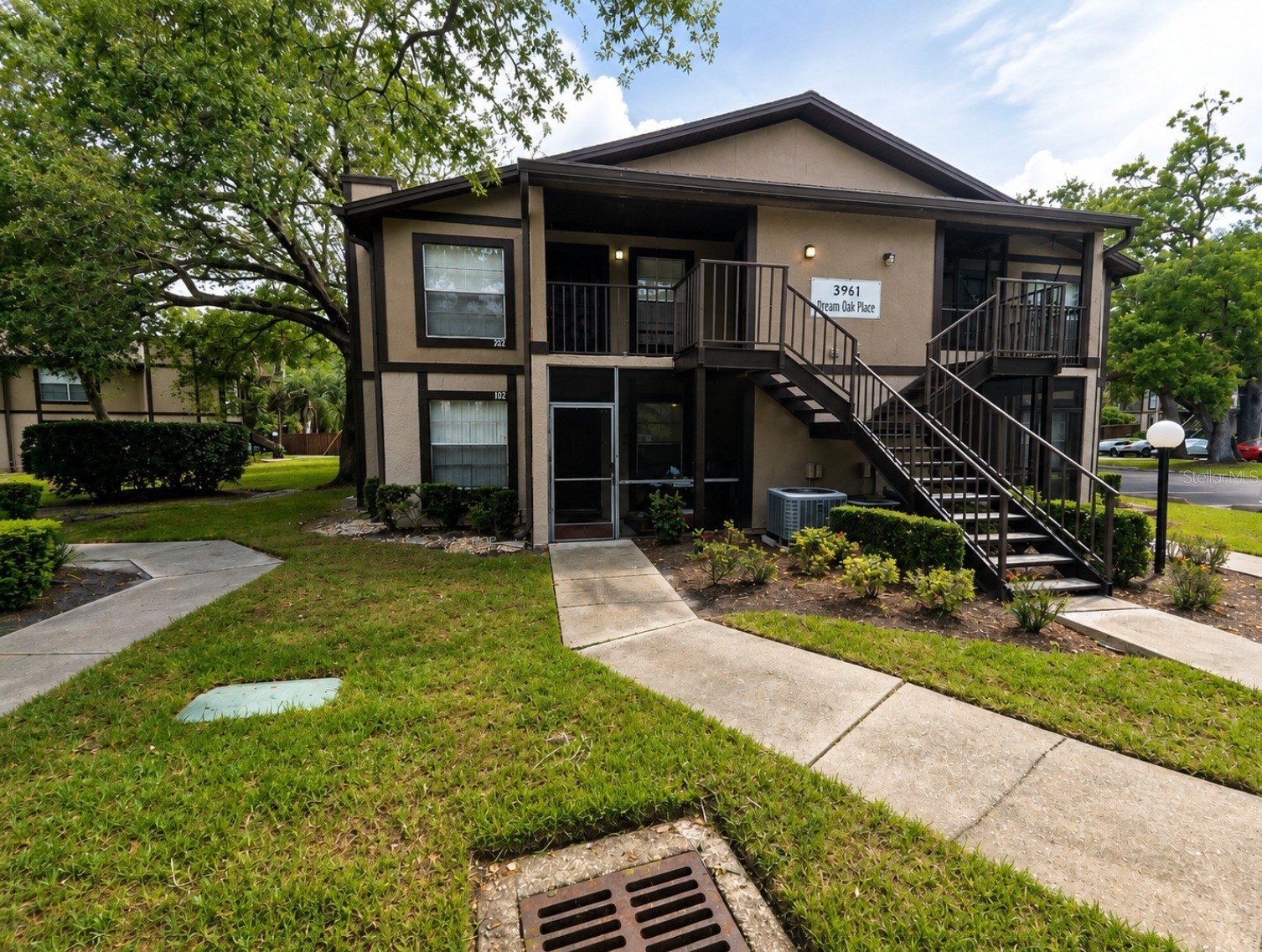 3961 DREAM OAK PLACE 204
