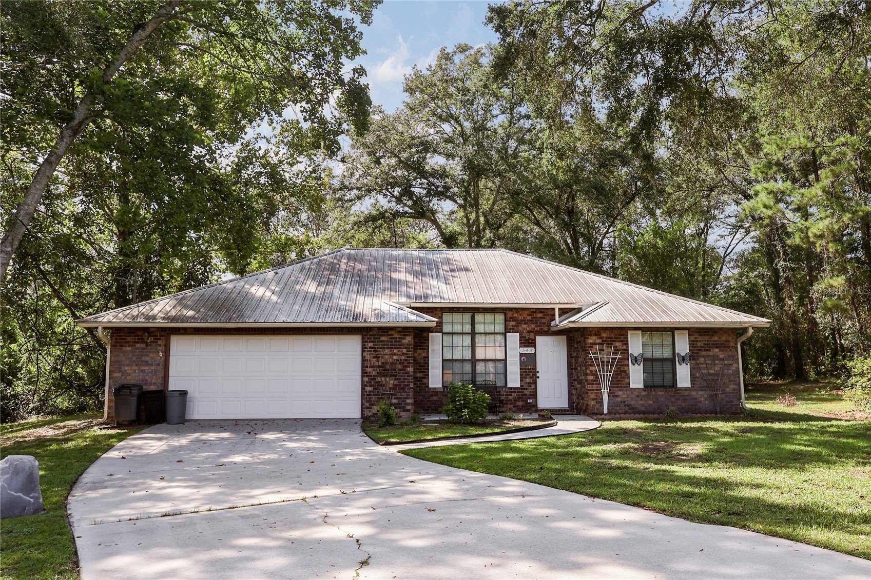 144 SW ENCHANTED COURT