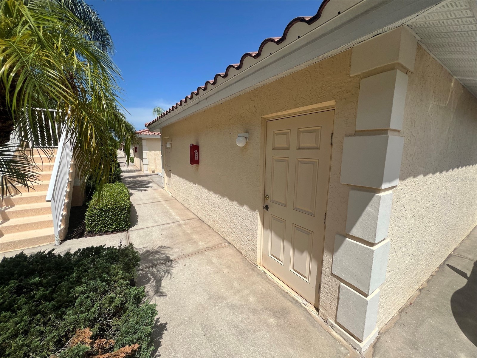 4270 VICENZA DRIVE B40
