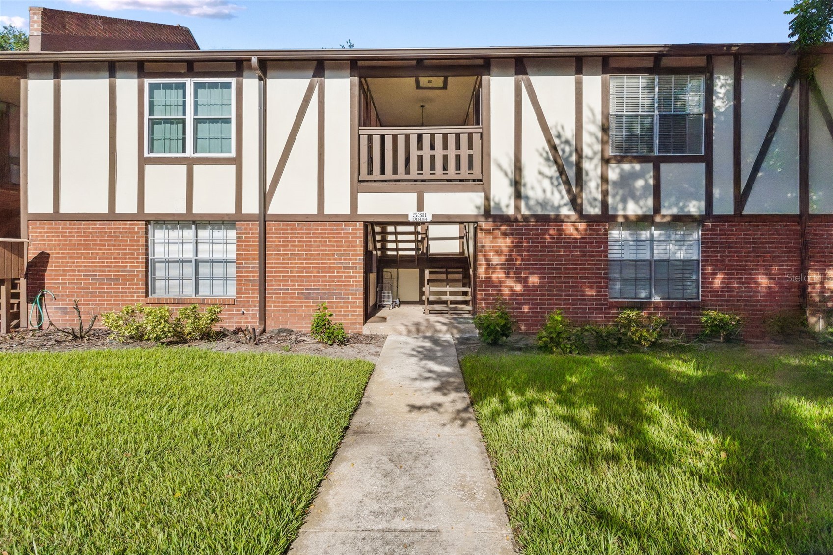5311 HANSEL AVENUE D14
