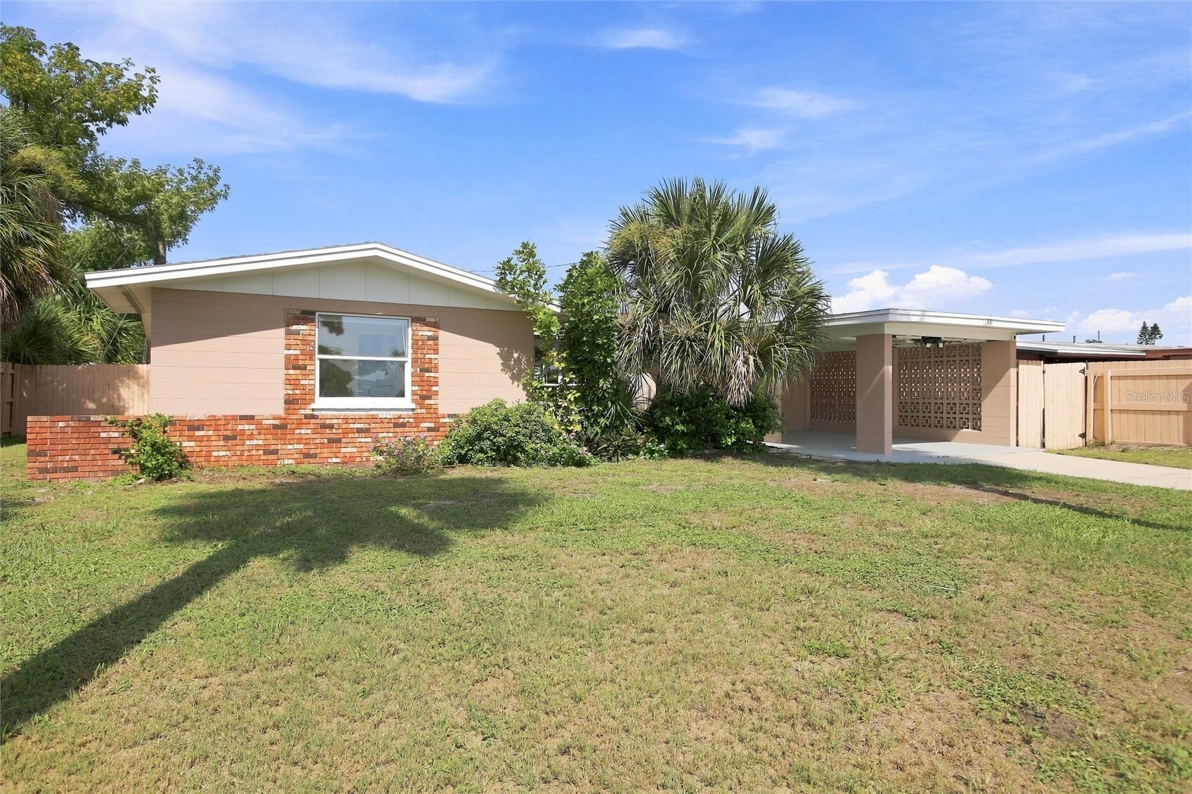 1509 BANYAN DRIVE
