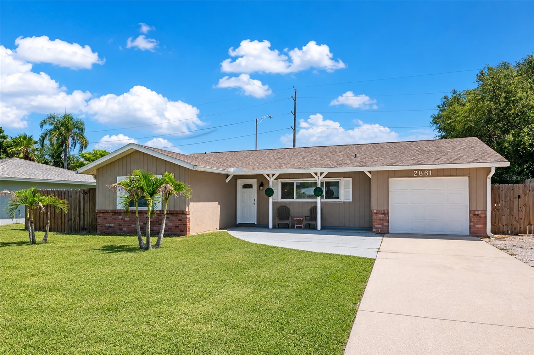 2861 INDIANWOOD DRIVE