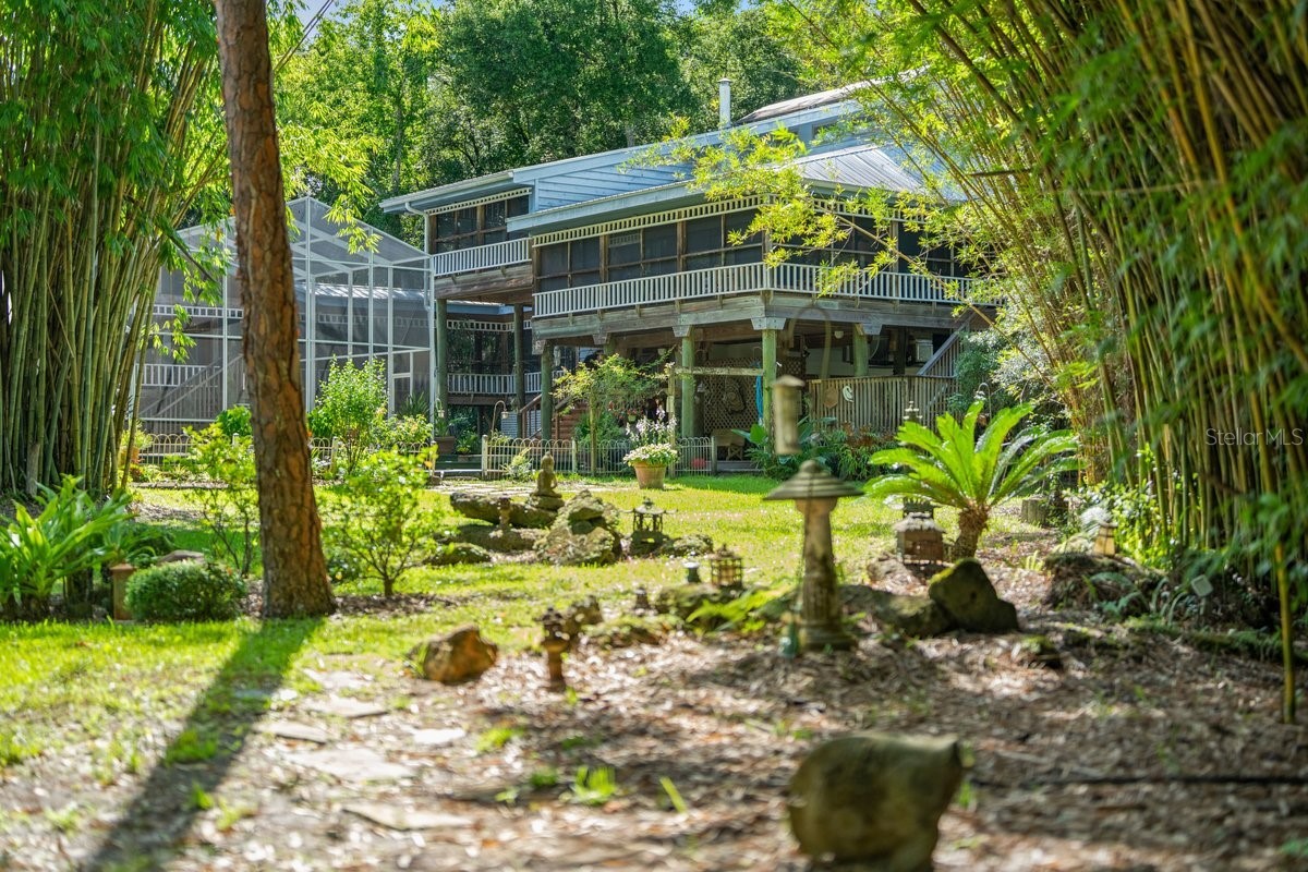 400 PINE BLUFF TRAIL
