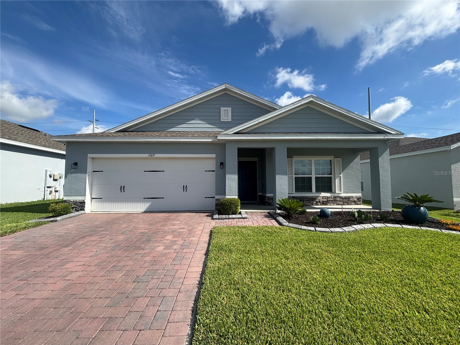 1169 LEXINGTON LANE