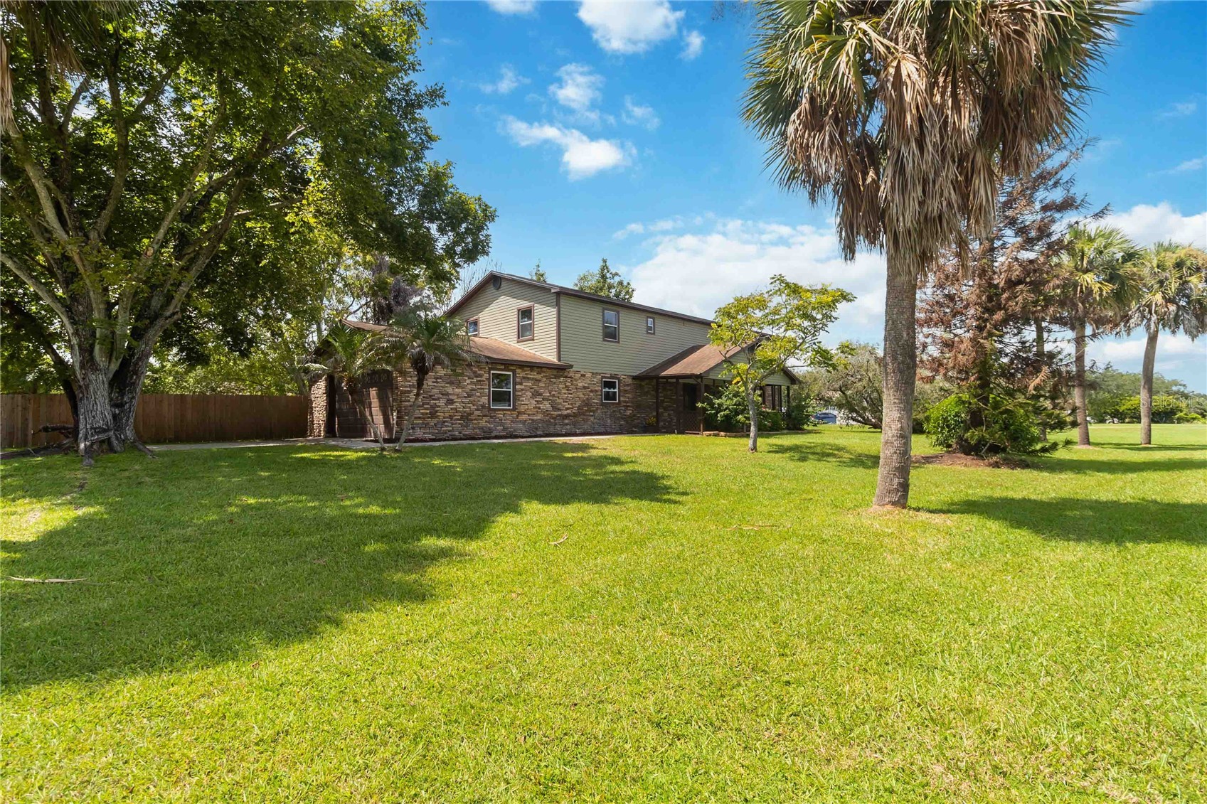4899 SPARROW DRIVE