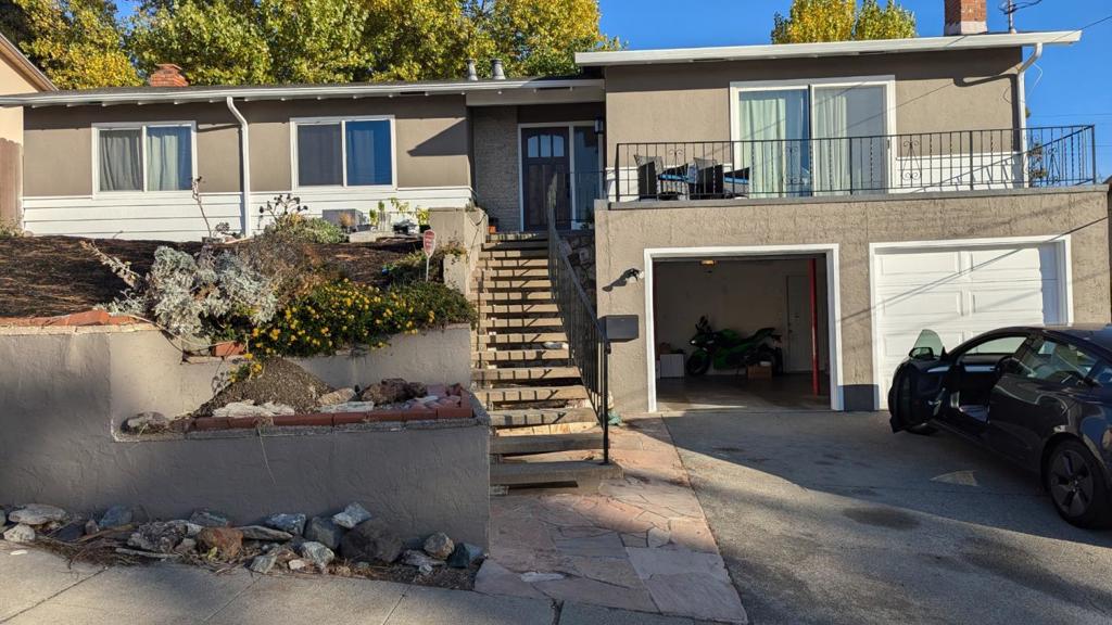 1187 Overlook Avenue