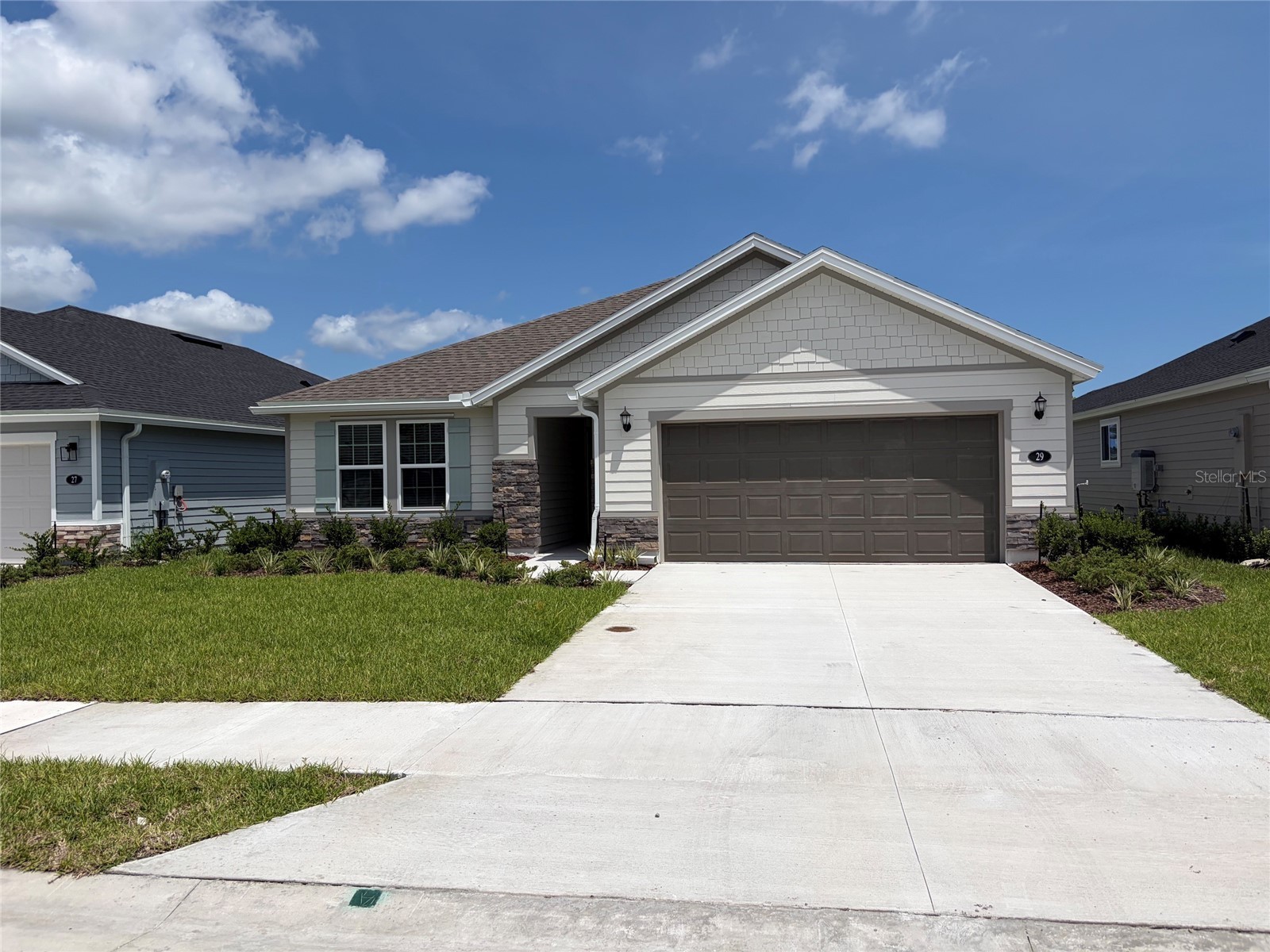 29 SIGNET CIRCLE