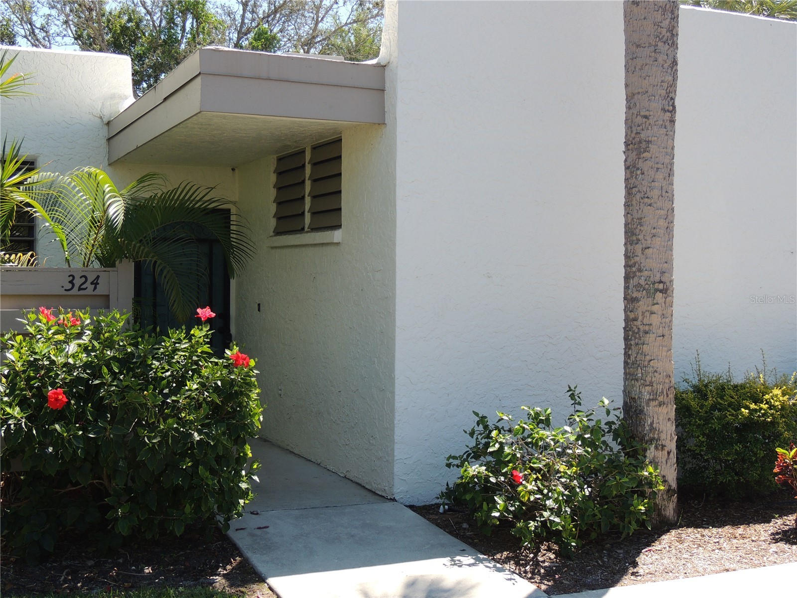 324 TIMBERLAKE DRIVE 324