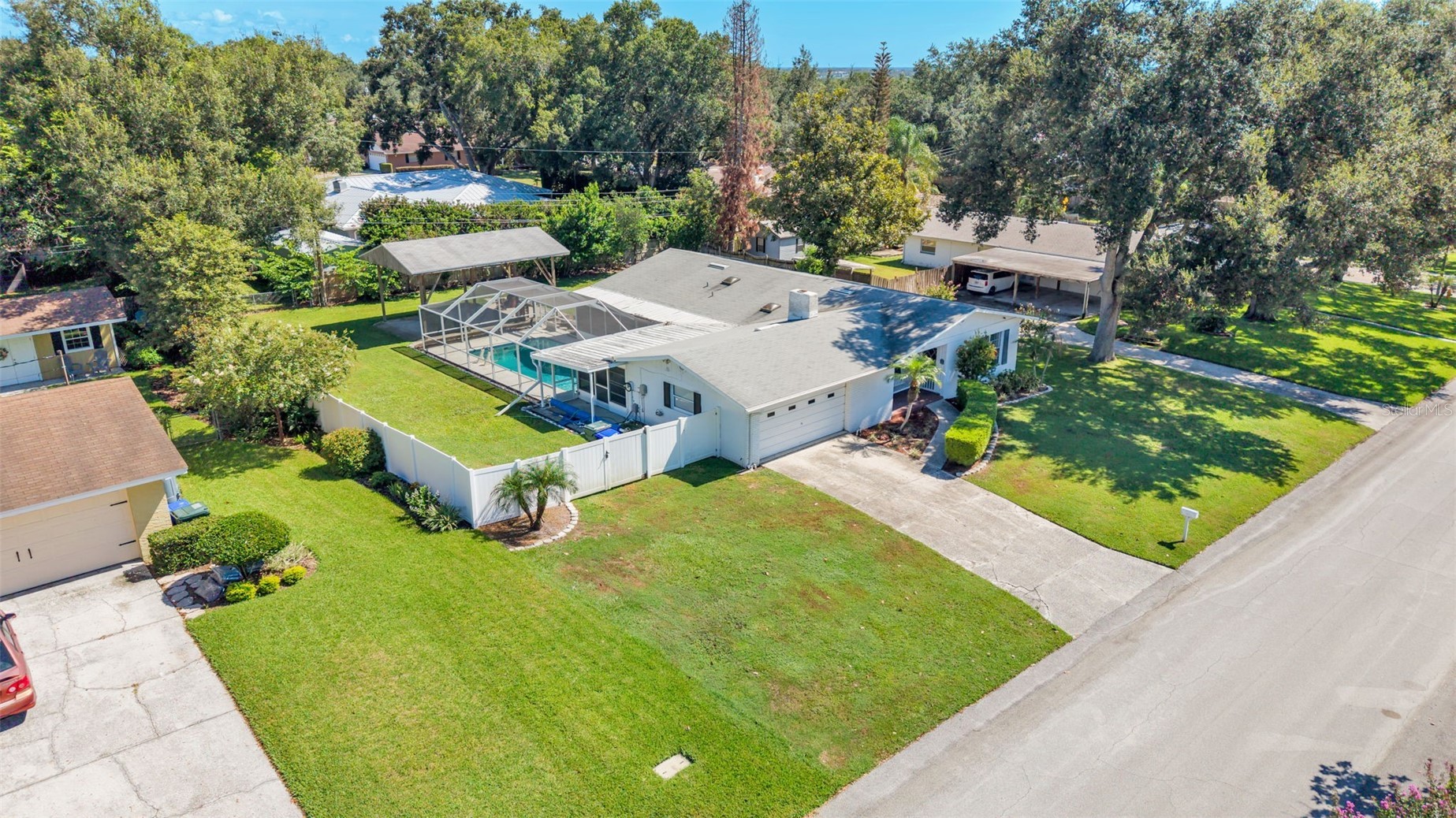 1722 DOOLEY LANE