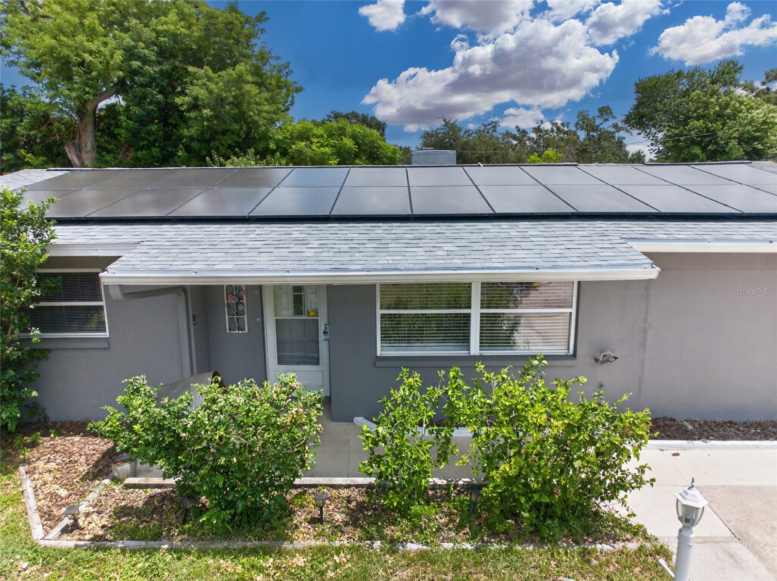 1923 ALBANY DRIVE