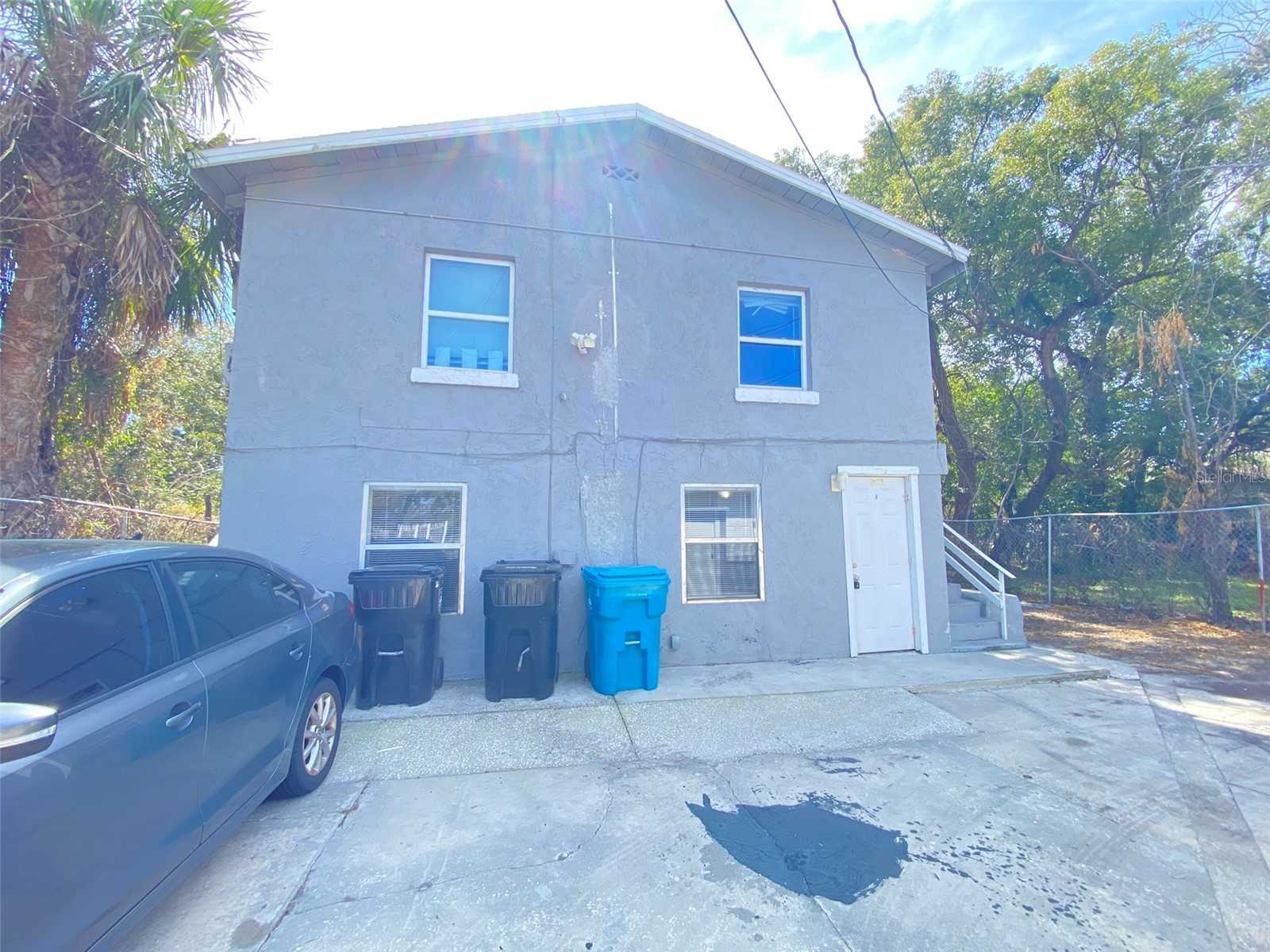 812 W LIVINGSTON STREET B