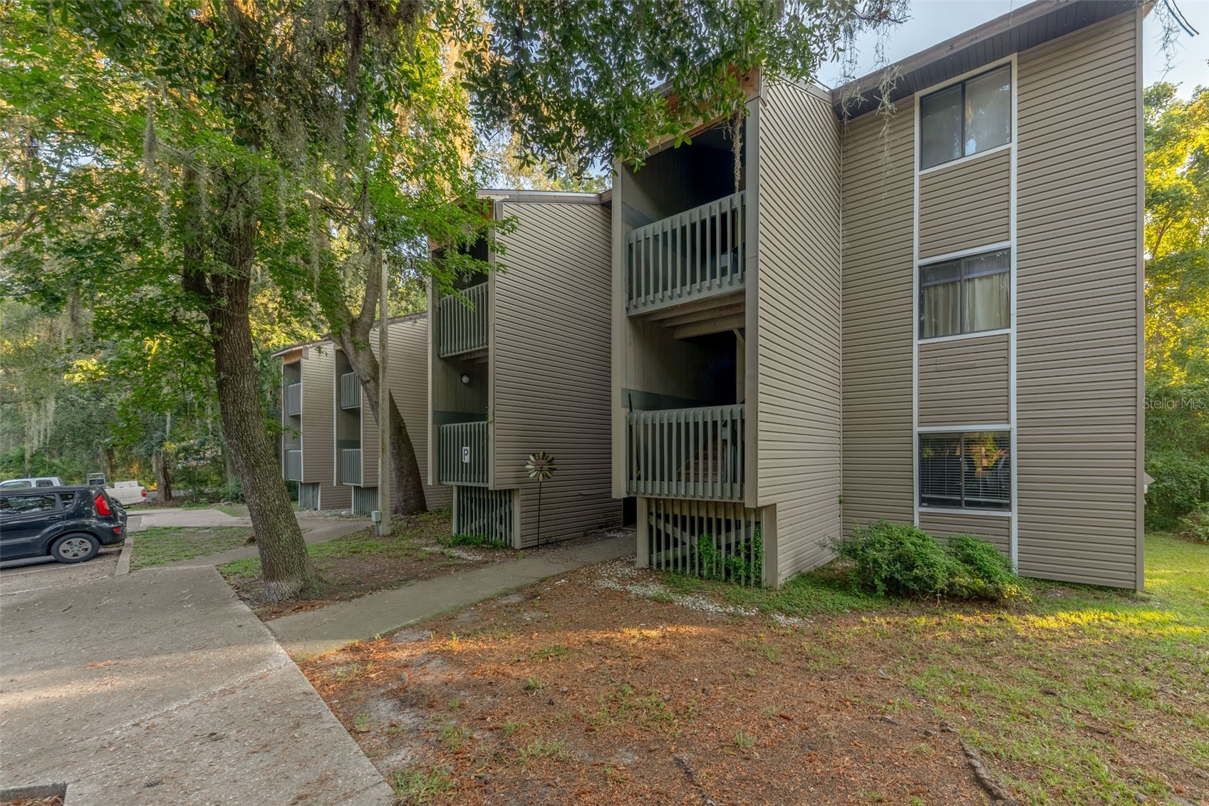 89 SE 16TH AVENUE P302