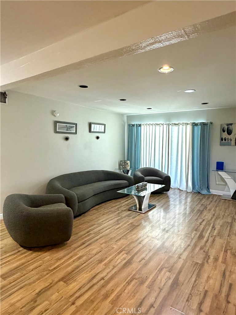 5460 White Oak Avenue G113