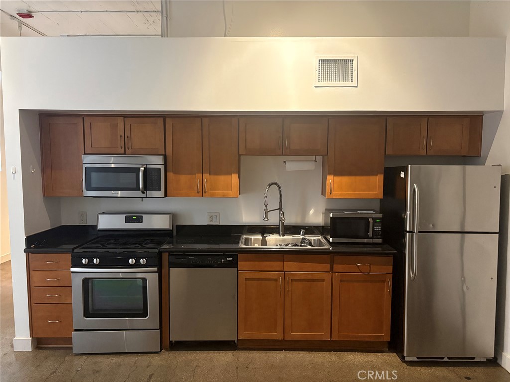 420 S San Pedro St Apt 226 Los Angeles Ca