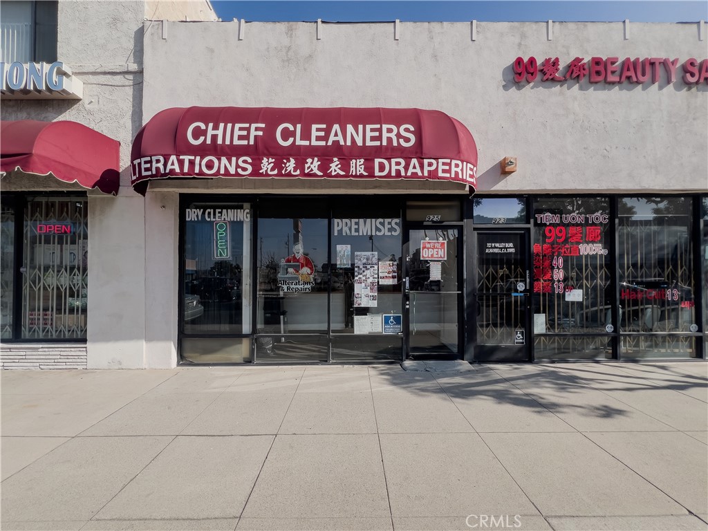 925 W Valley Blvd.
