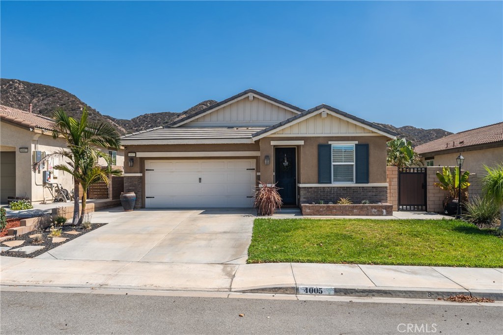 4005 Scarlet Oak Court