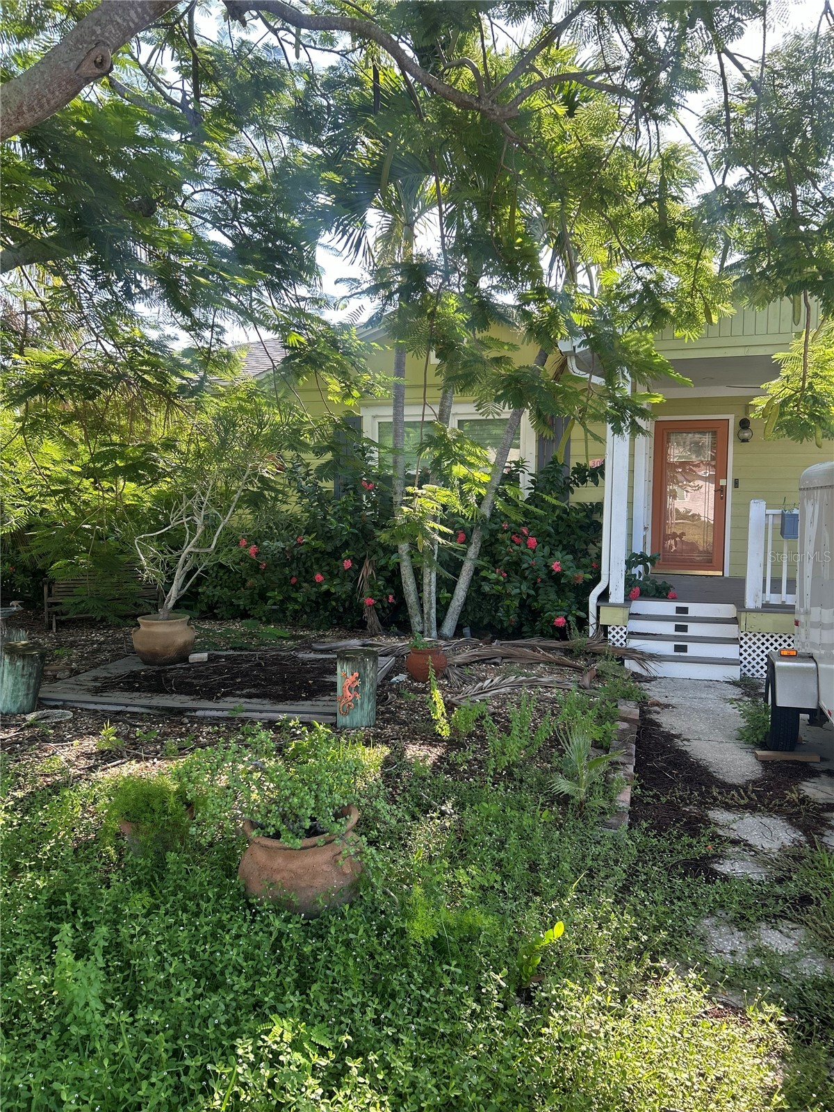 3008 DUPONT STREET S