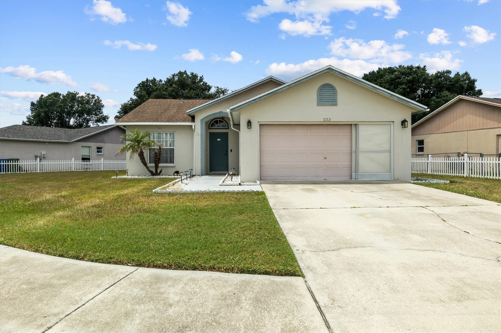 233 KINGS POND AVENUE