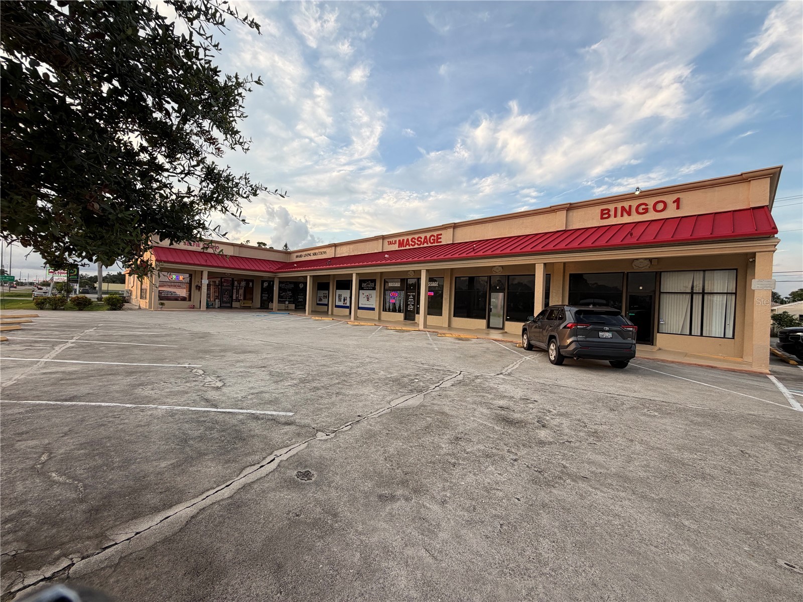 2826 TAMIAMI TRAIL 6&7