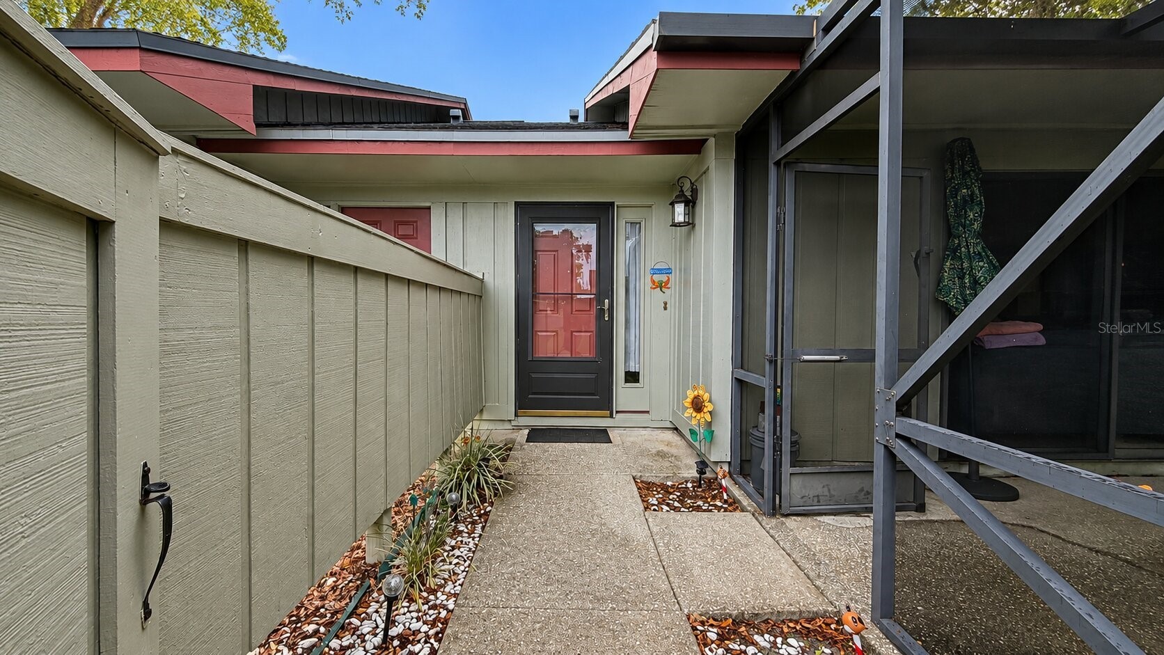 3914 NW CINNAMON TREE CIRCLE