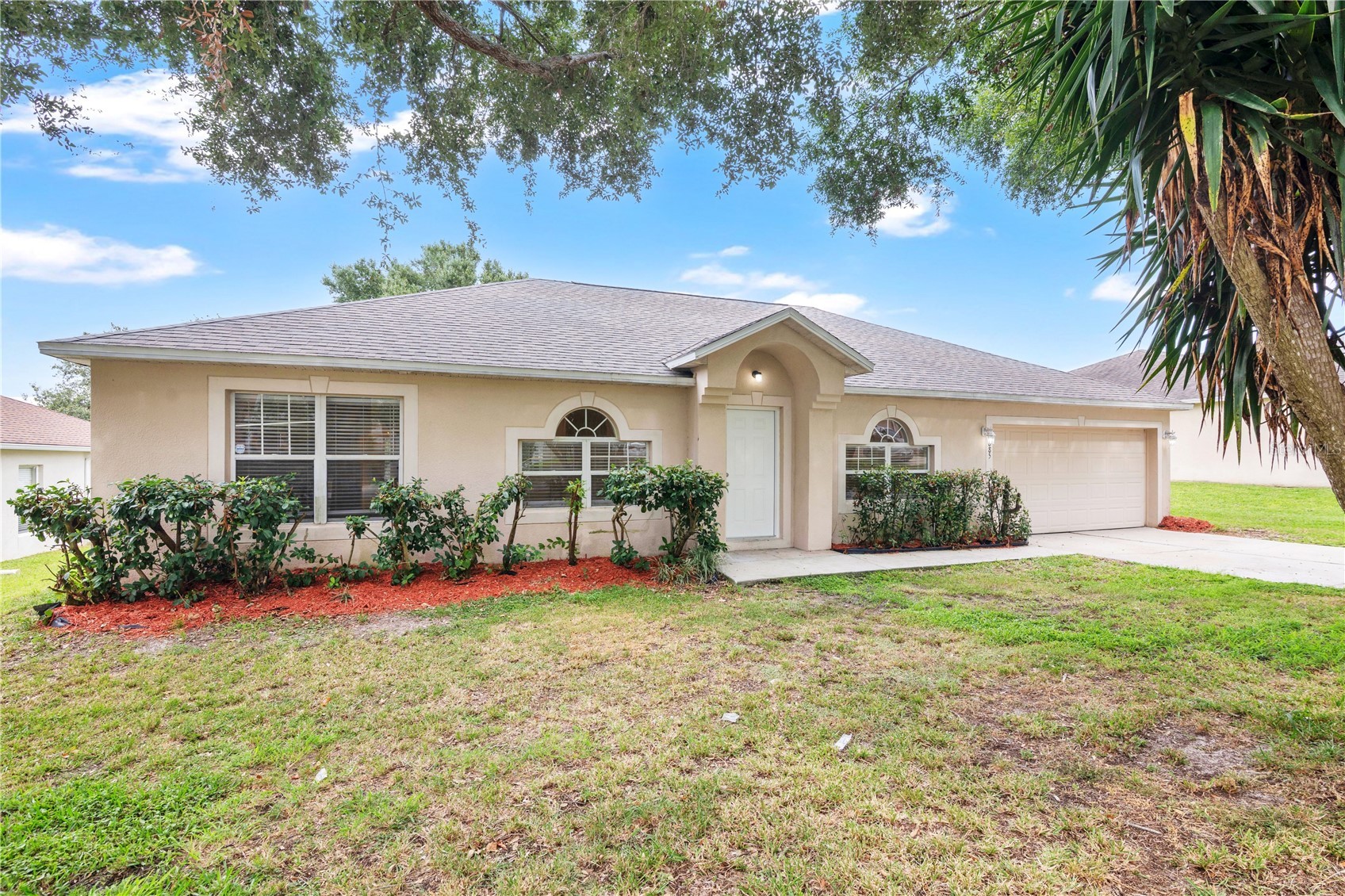 2885 WHITE MAGNOLIA LOOP