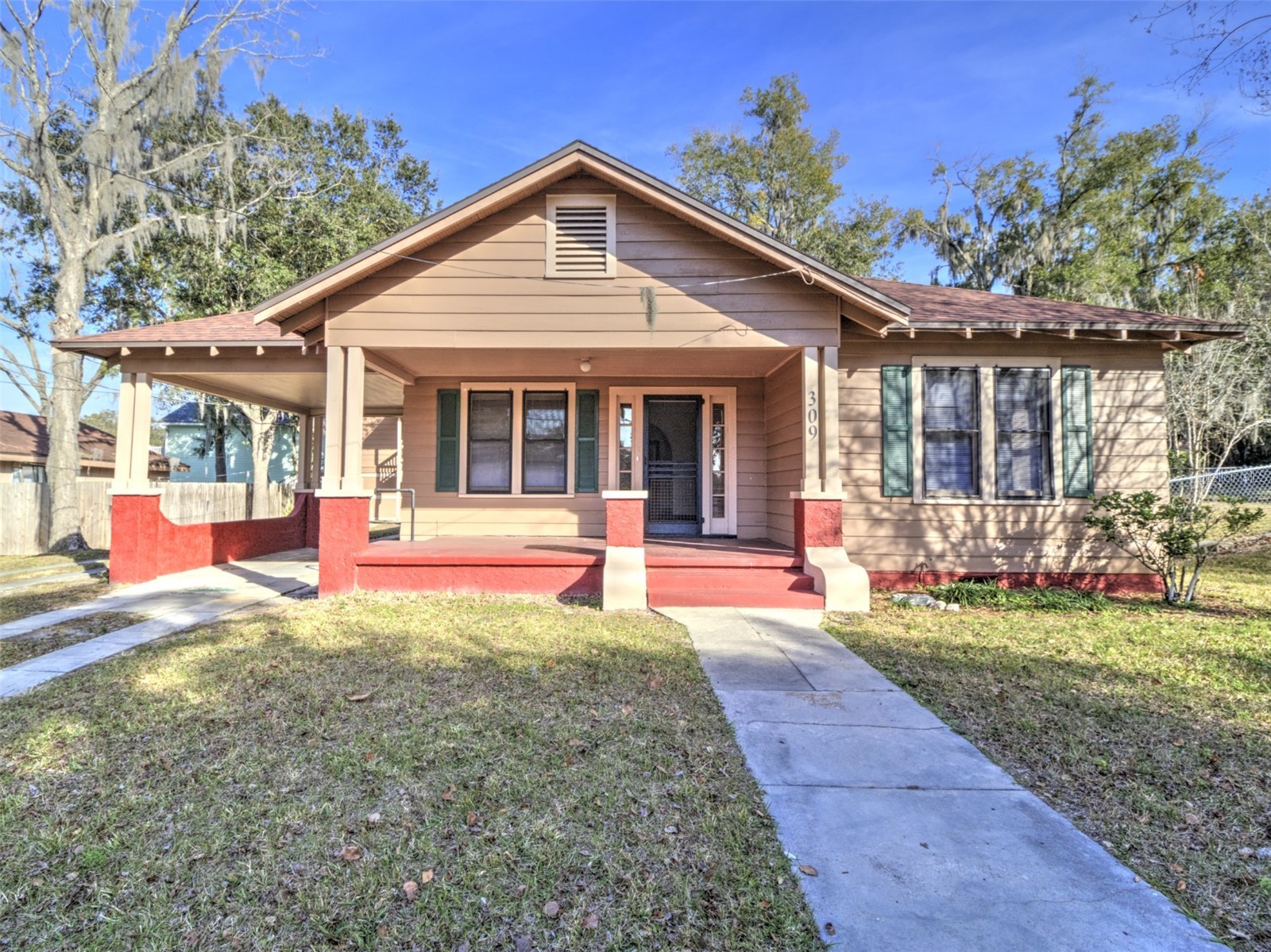309 NE SANCHEZ AVENUE
