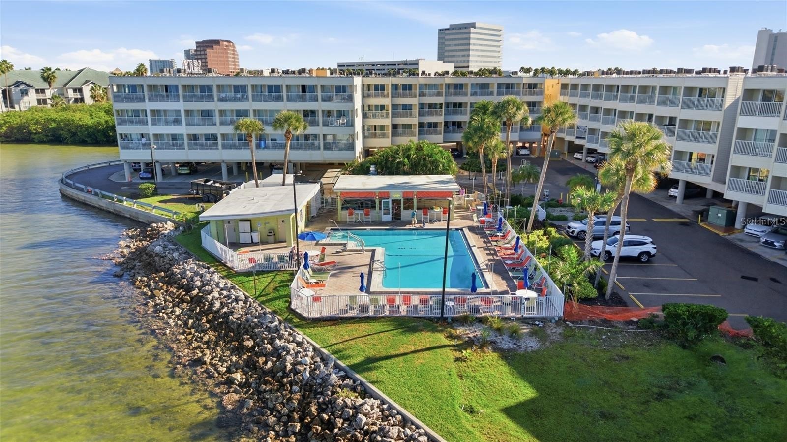 2506 N ROCKY POINT DRIVE 315