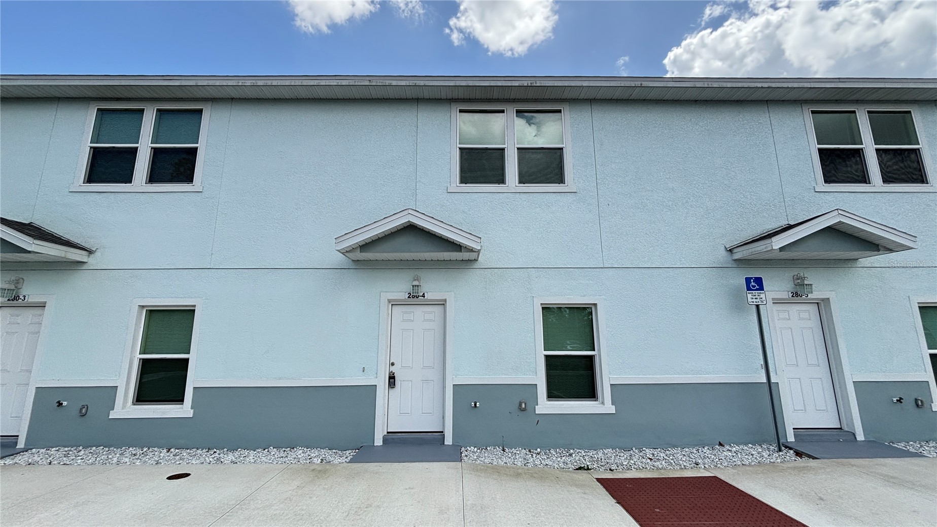 280 GARDNER LANE 4