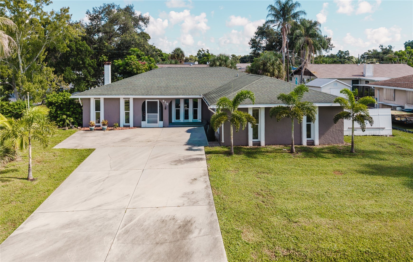 625 E BAFFIN DRIVE