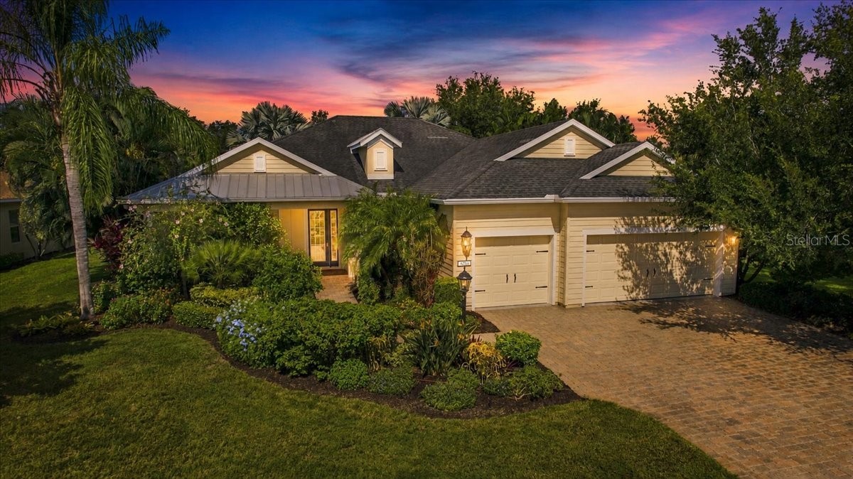 4704 SENECA PARK TRAIL