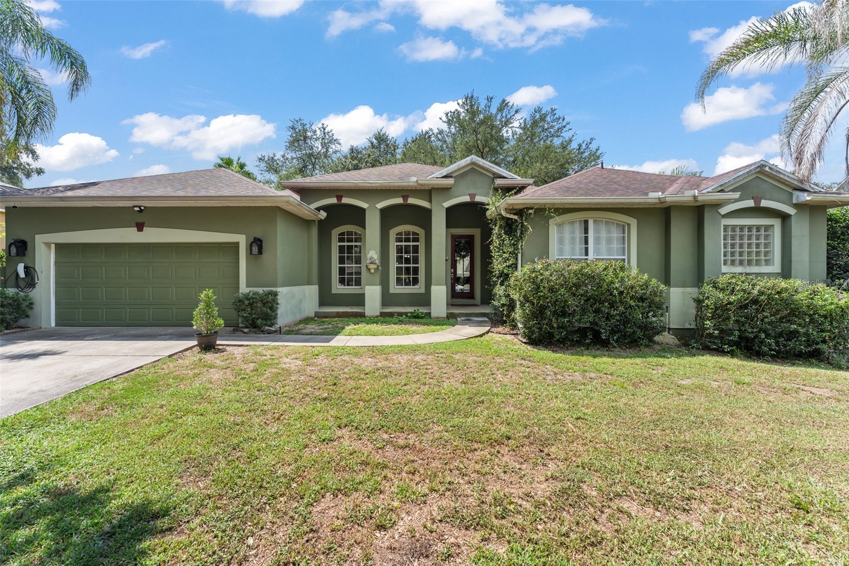 428 SHADY PINE COURT