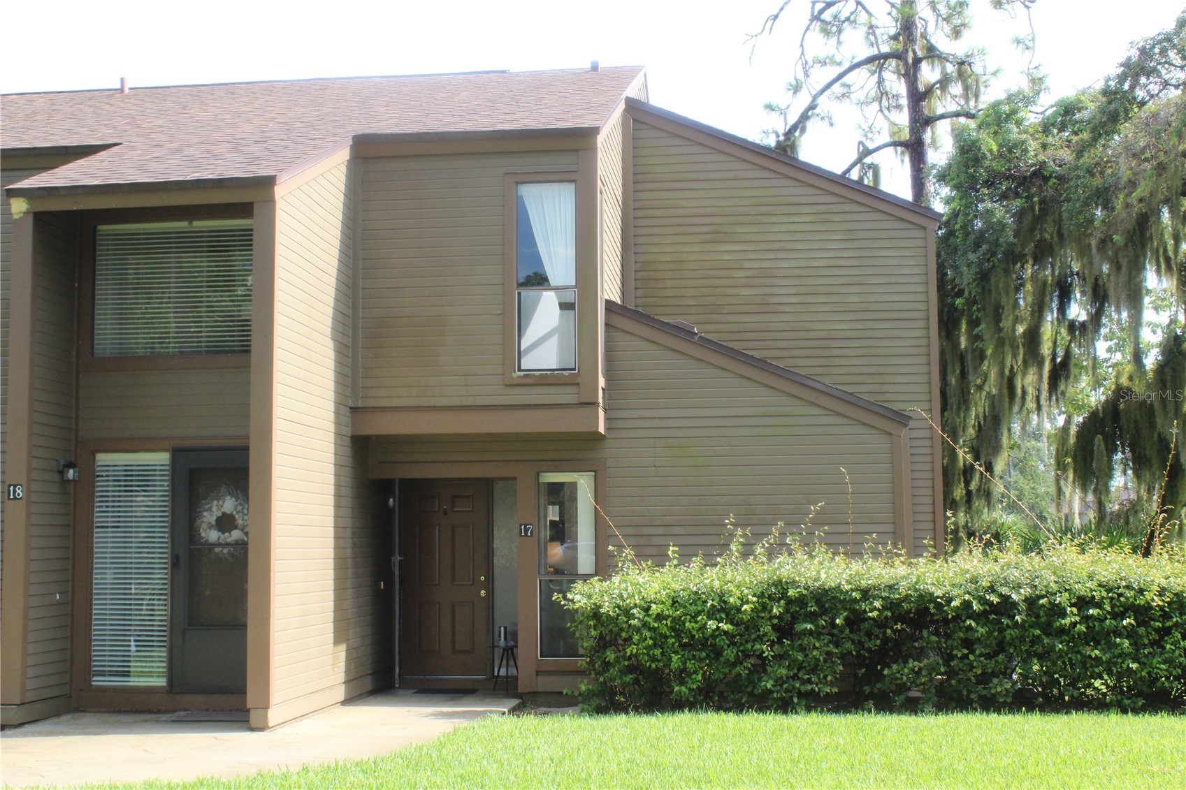 17 OXFORD LANE 17